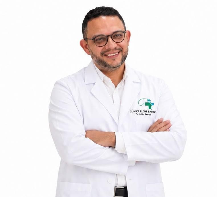 Dr. Julio Armas Castro